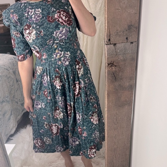 Miss Dorby Floral Green Dress size medium - Picture 1 of 7
